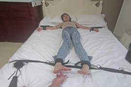 极度怕痒的小彤 - N025