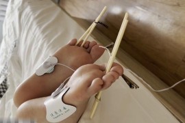 虐玩学姐美足 - H271