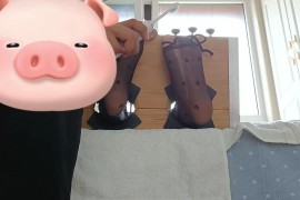 约小萝莉挠她的敏感脚 - N697